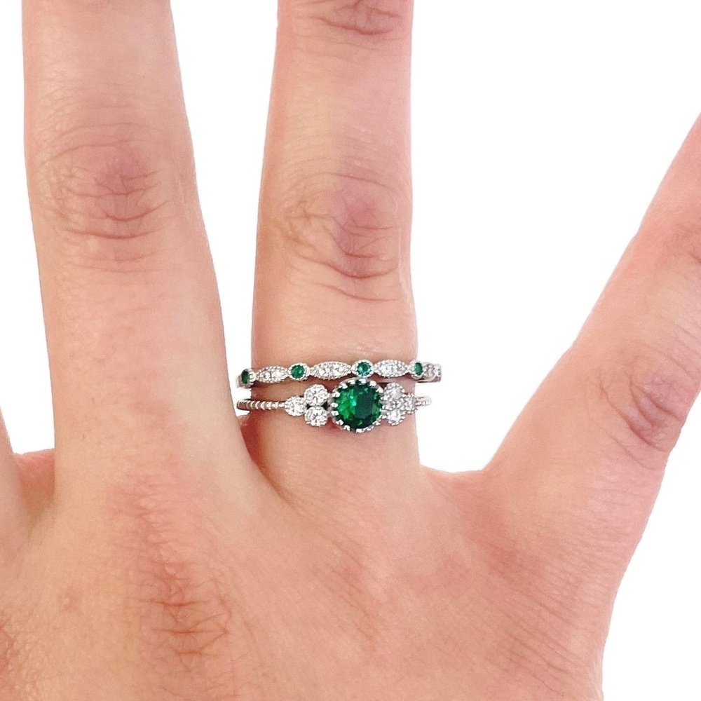 925 Sterling Silver Cubic Zirconia Ring Set - Picture 6 of 9